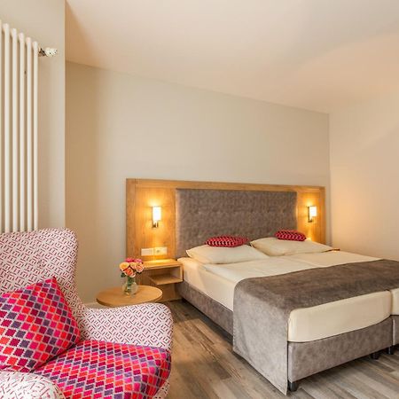Hotel Waldesrand Херфорд Экстерьер фото