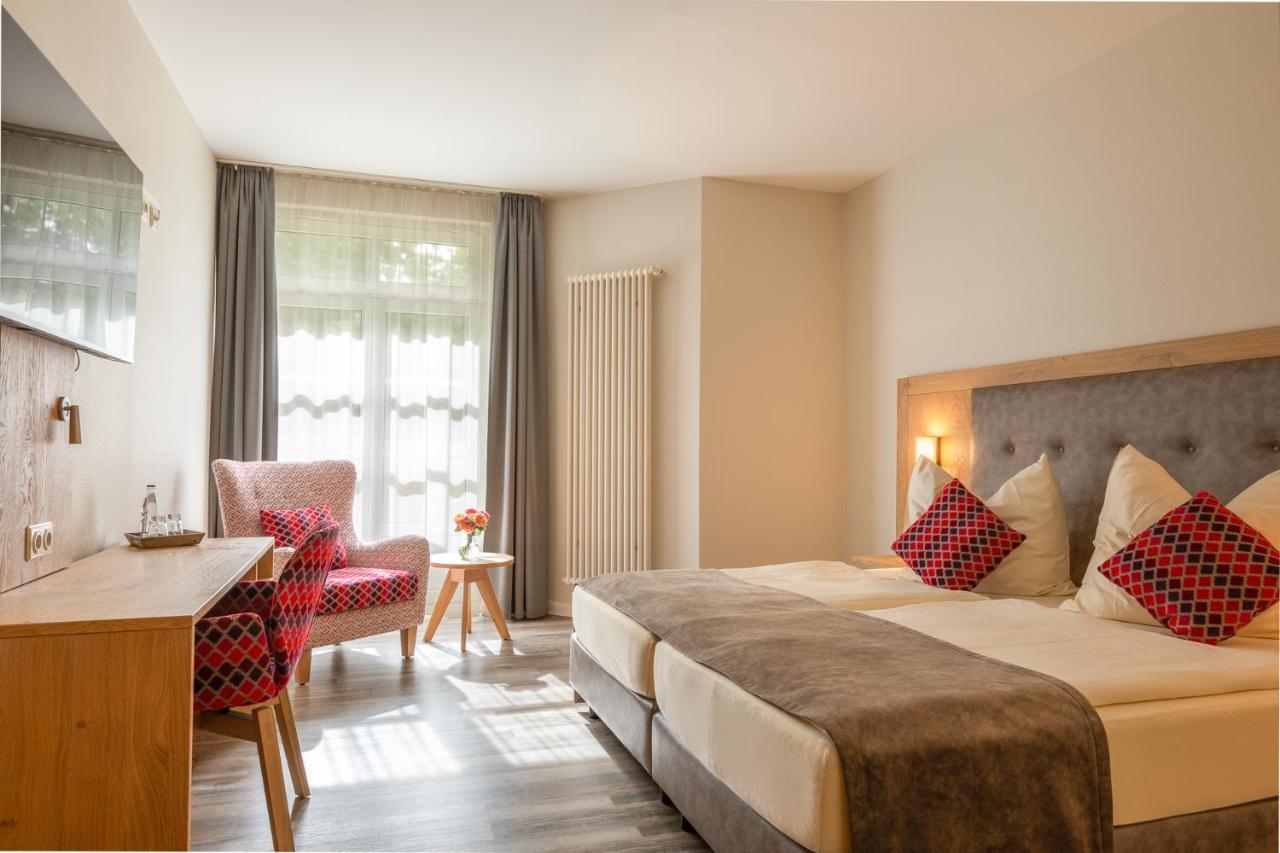 Hotel Waldesrand Херфорд Экстерьер фото