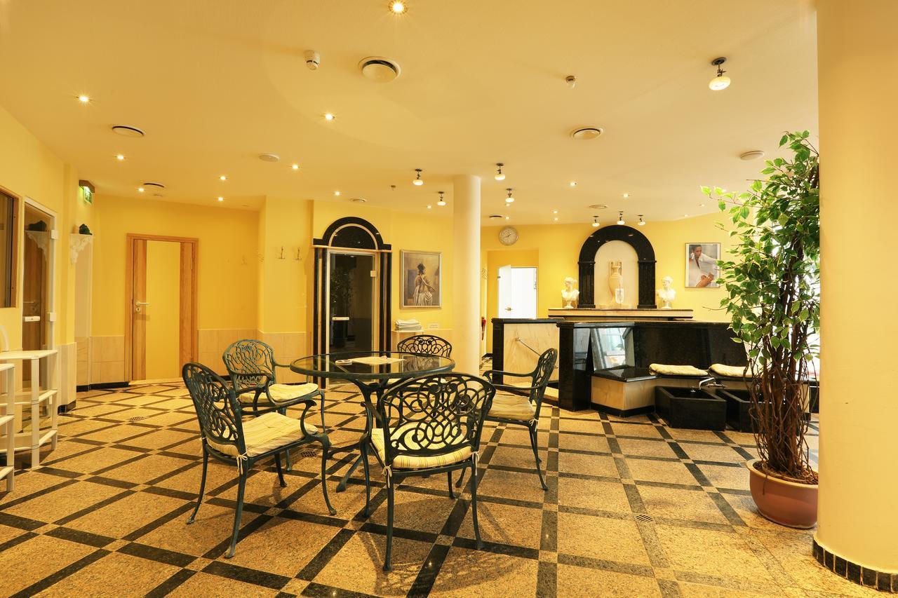 Hotel Waldesrand Херфорд Экстерьер фото